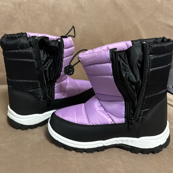 Girls Slip-Resistant & Insulated Snow boot-Size one - Picture 8 of 13